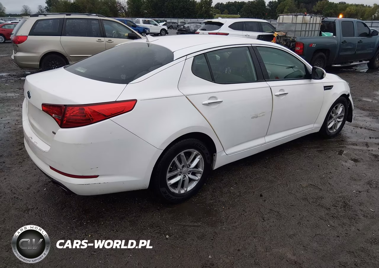 2012 Kia Optima Lx VIN:KNAGM4A75C5282730 - 4