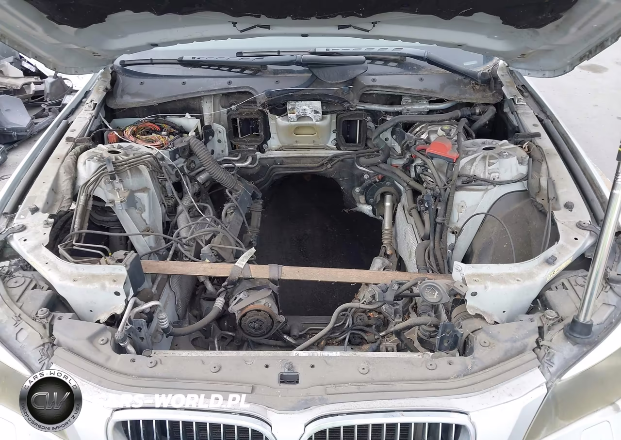 2005 BMW 545I VIN:WBANB33555CN68224 - 10