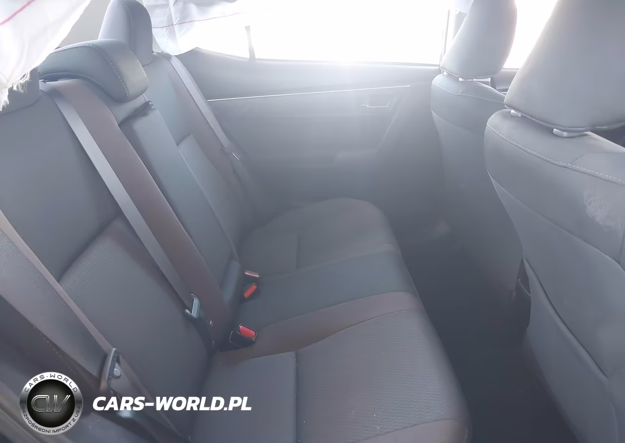 2018 Toyota Corolla Le VIN:5YFBURHEXJP846953 - 8