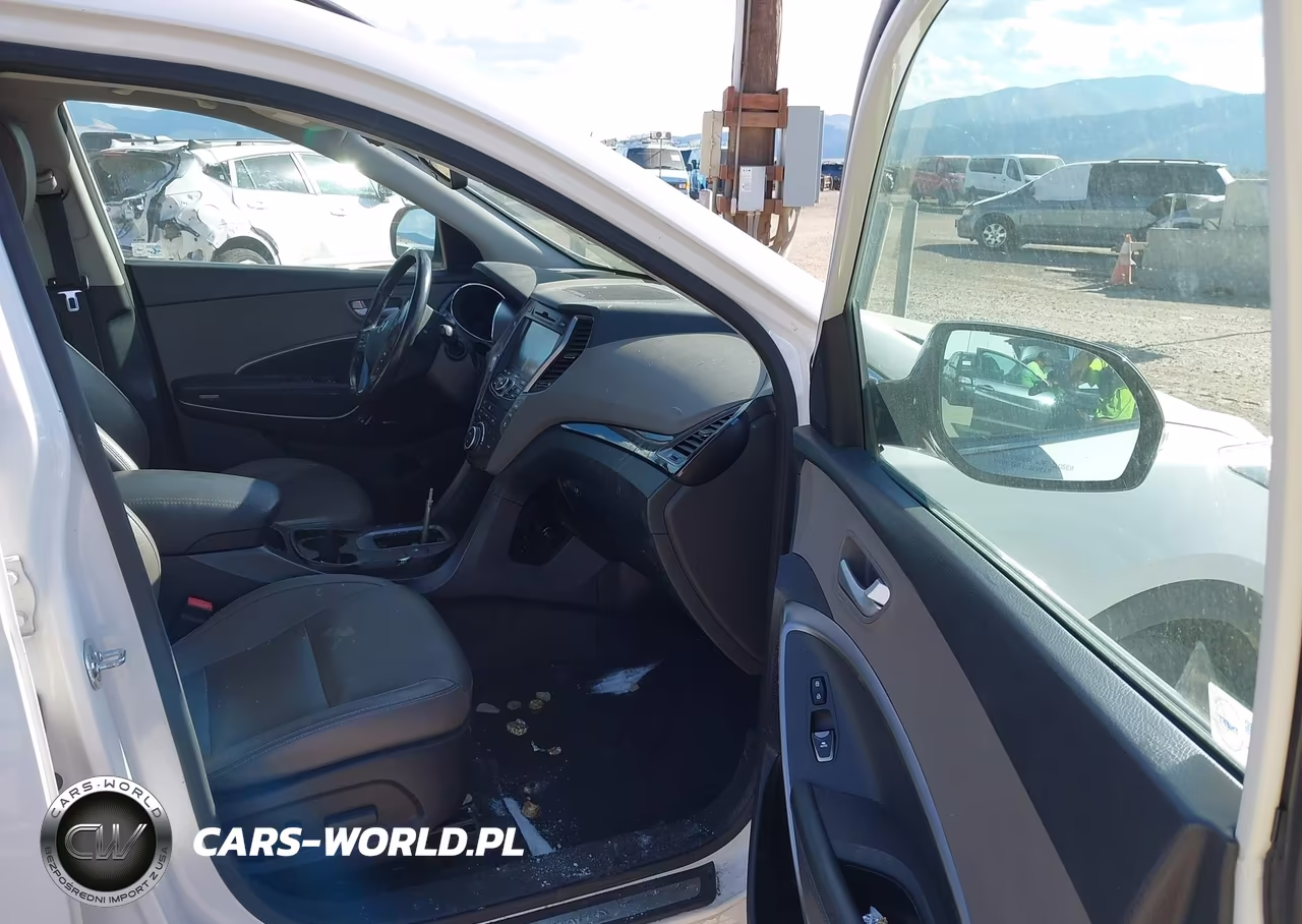 2016 Hyundai Santa Fe Se VIN:KM8SRDHF1GU145688 - 5