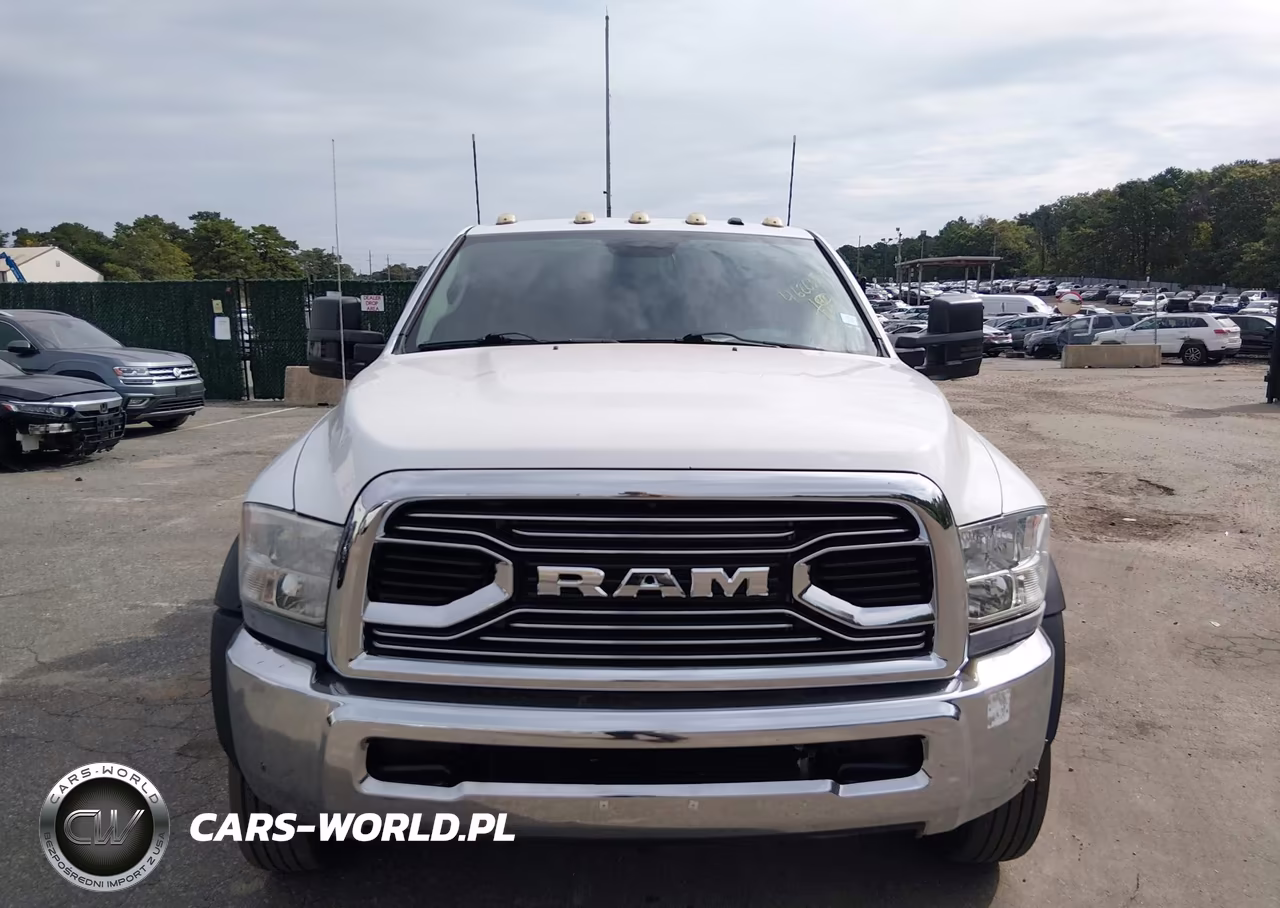 2014 Ram 5500 Chassis Tradesman-Slt-Laramie VIN:3C7WRNFL4EG158457 - 12