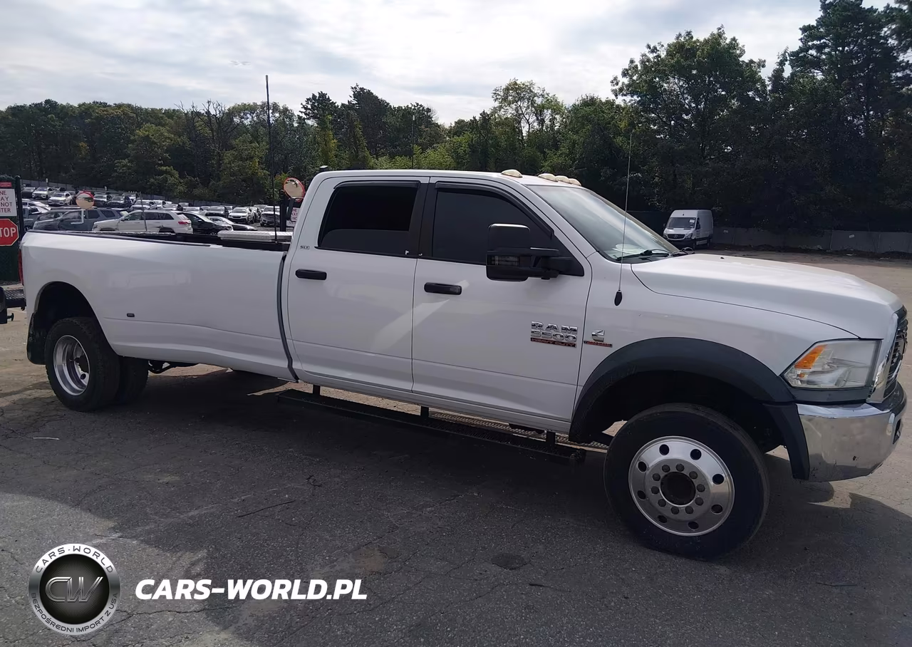 2014 Ram 5500 Chassis Tradesman-Slt-Laramie VIN:3C7WRNFL4EG158457 - 13