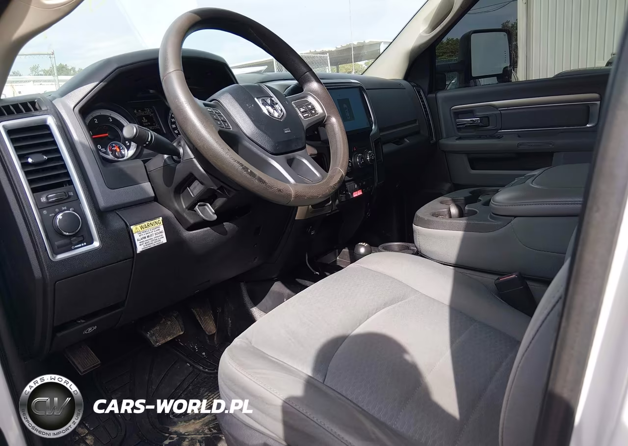 2014 Ram 5500 Chassis Tradesman-Slt-Laramie VIN:3C7WRNFL4EG158457 - 6