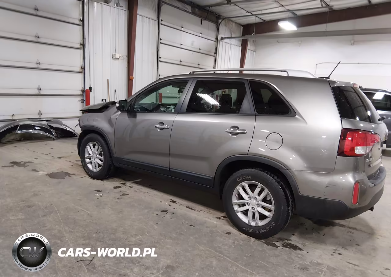 2014 Kia Sorento Lx VIN:5XYKT3A61EG478773 - 3