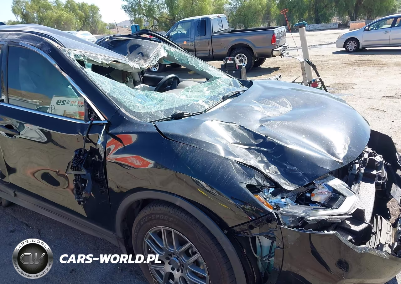 2018 Nissan Rogue S VIN:KNMAT2MT3JP547218 - 12