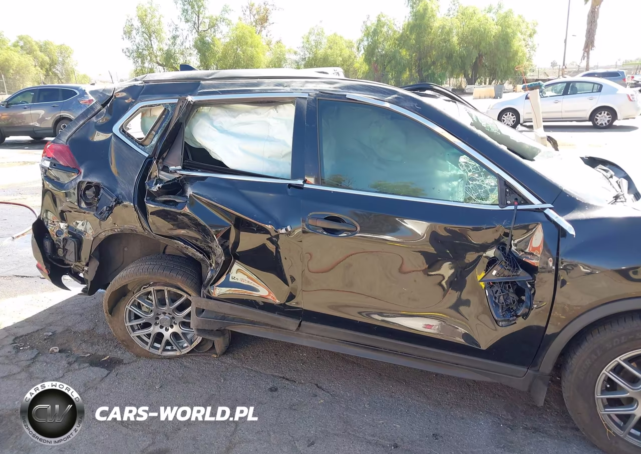 2018 Nissan Rogue S VIN:KNMAT2MT3JP547218 - 13