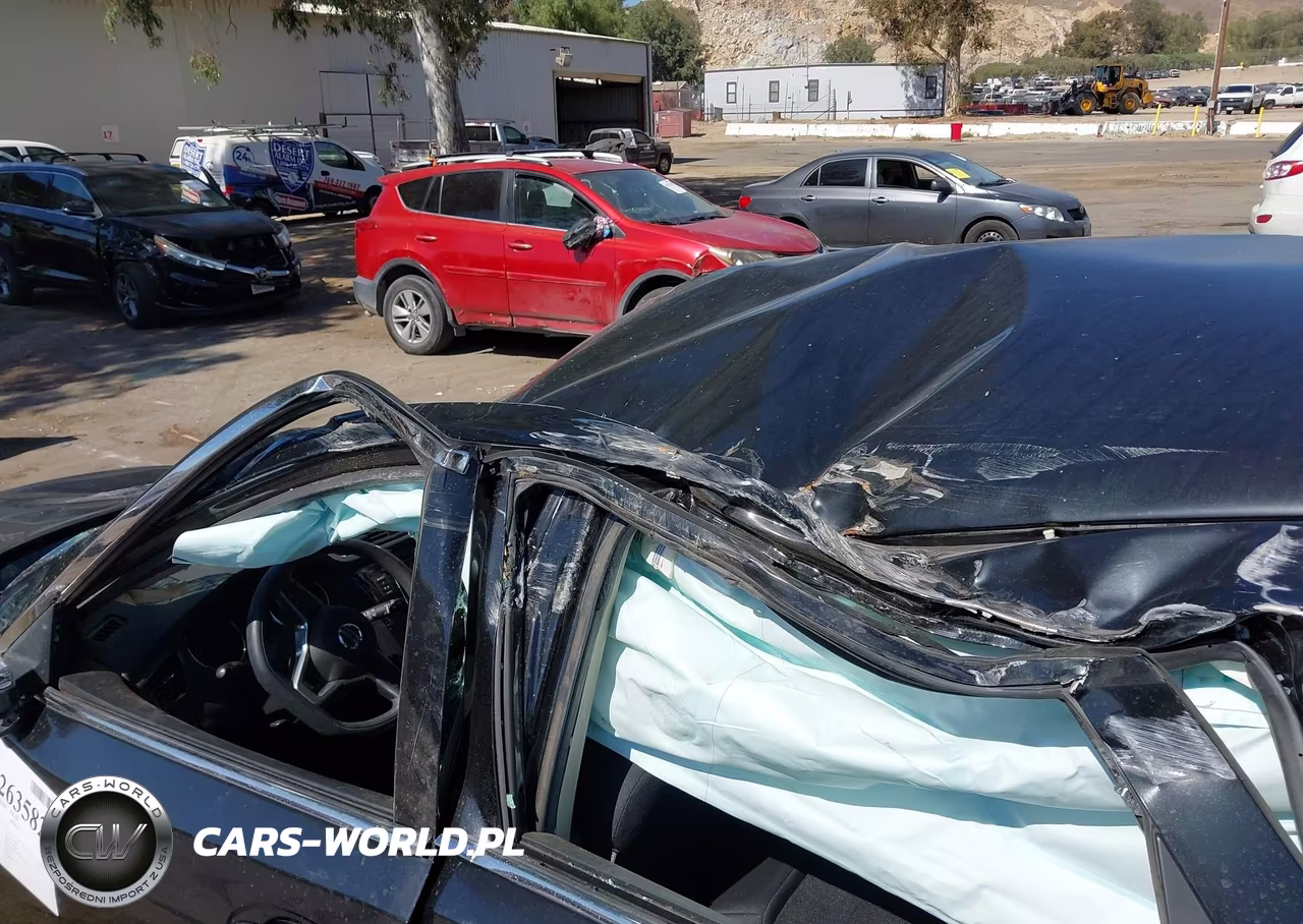 2018 Nissan Rogue S VIN:KNMAT2MT3JP547218 - 6
