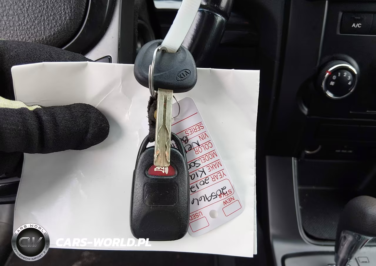 2012 Kia Sorento Lx VIN:5XYKTCA63CG226312 - 11