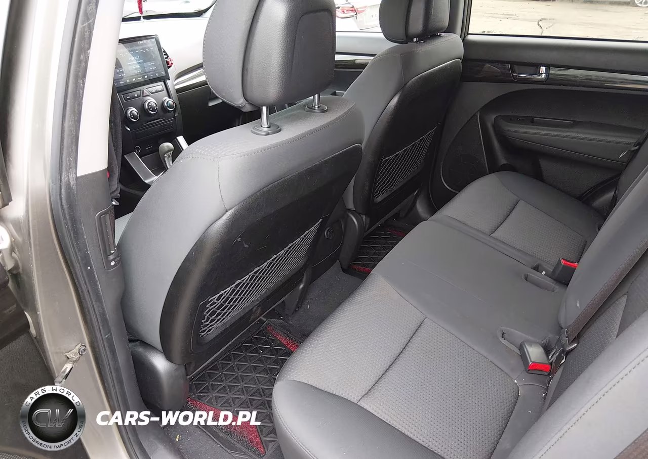 2012 Kia Sorento Lx VIN:5XYKTCA63CG226312 - 8