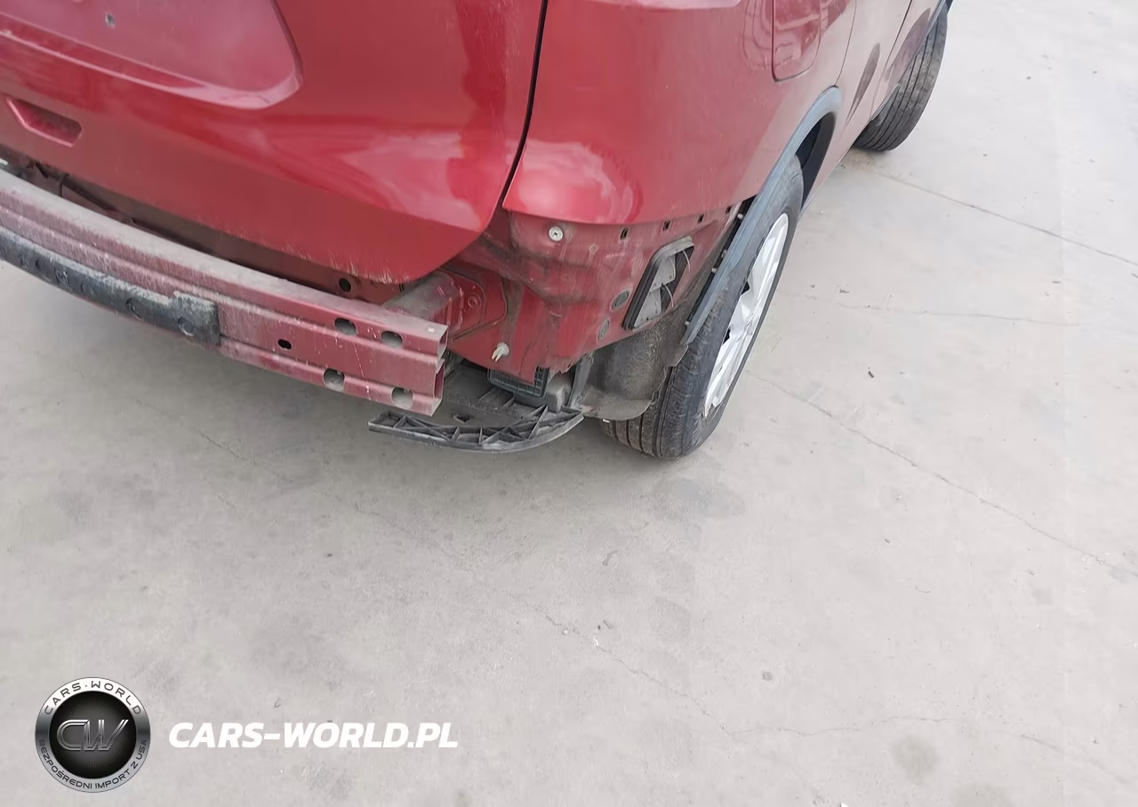 2015 Nissan Rogue S VIN:KNMAT2MT9FP566573 - 13