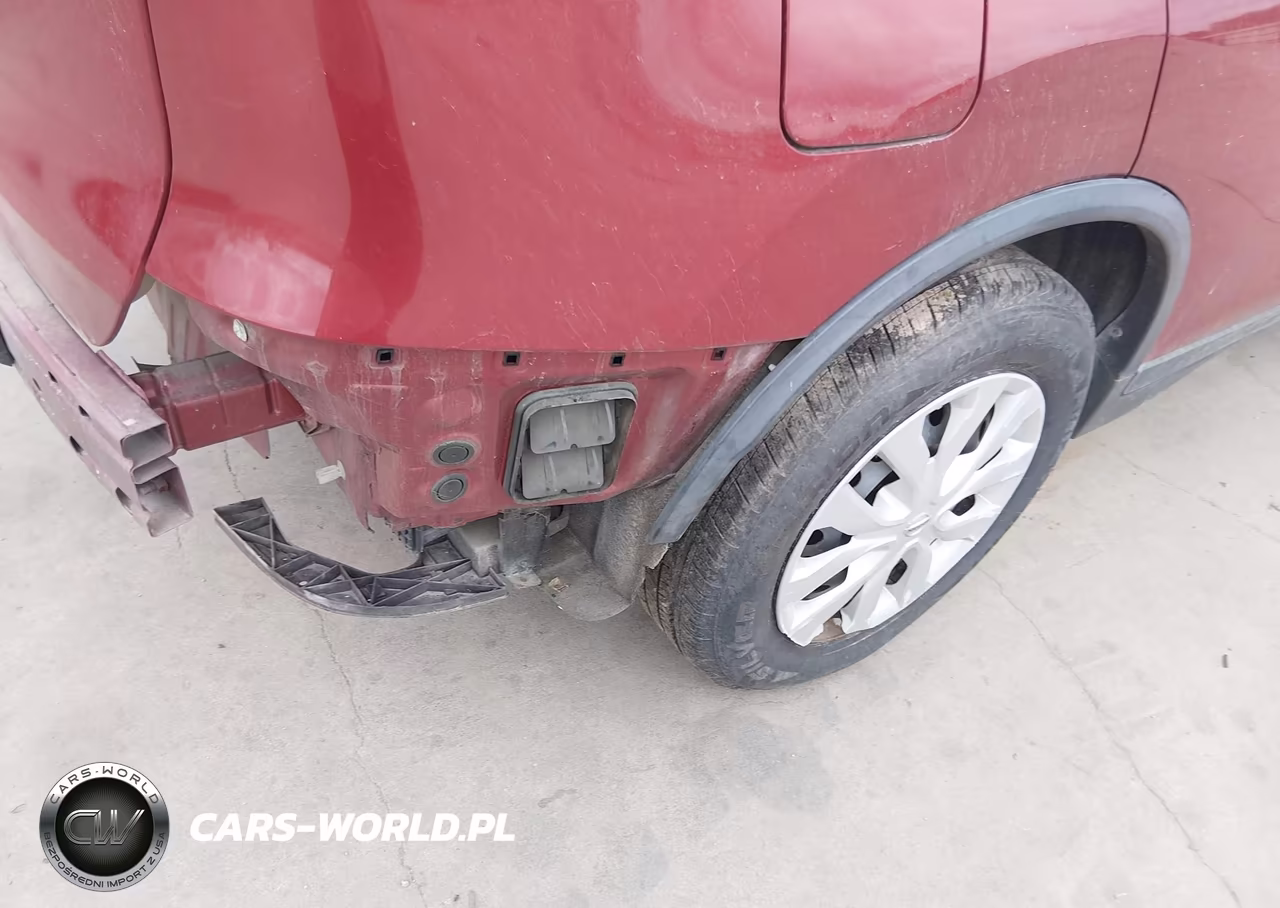 2015 Nissan Rogue S VIN:KNMAT2MT9FP566573 - 14