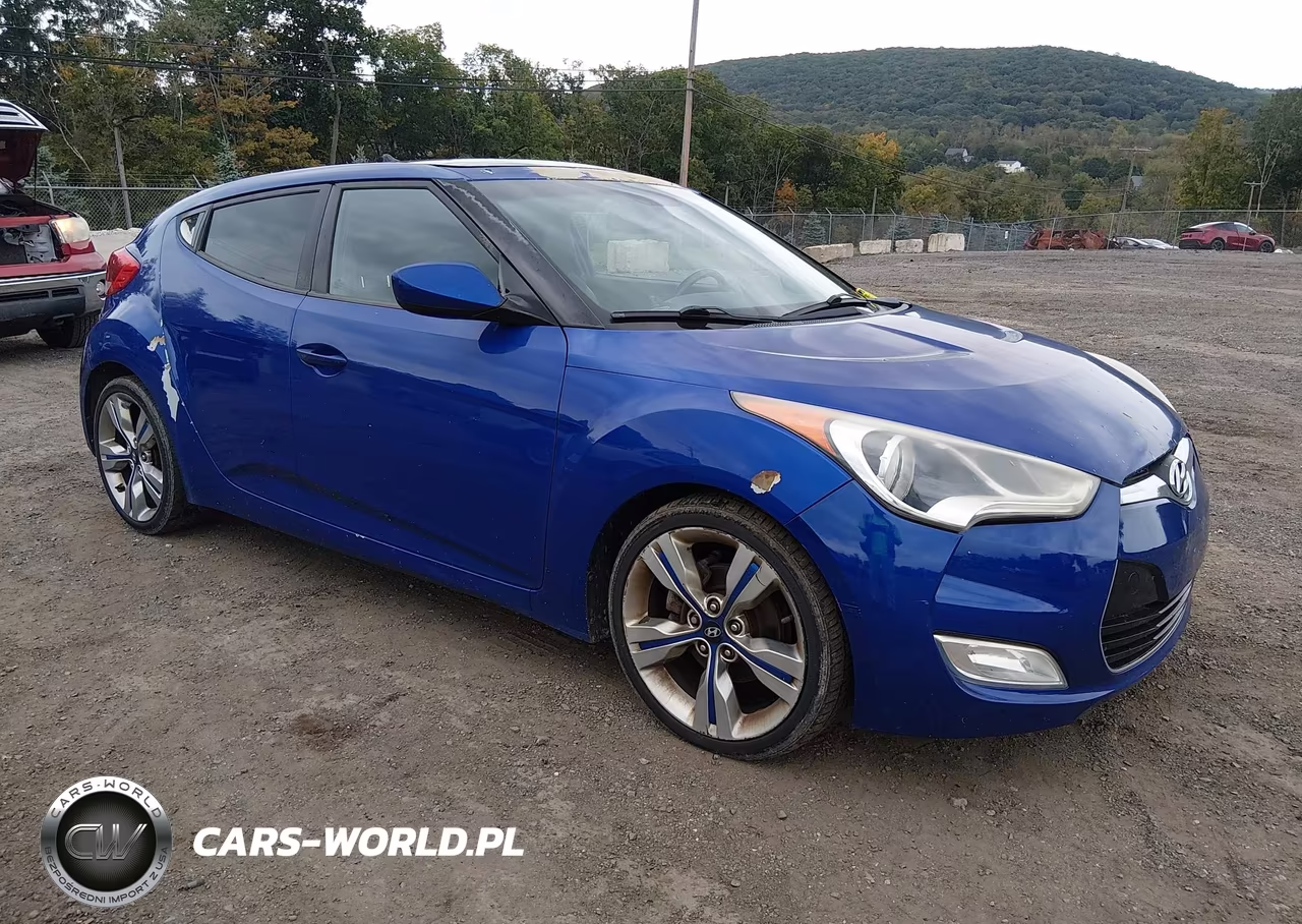2012 Hyundai Veloster Base W-Black