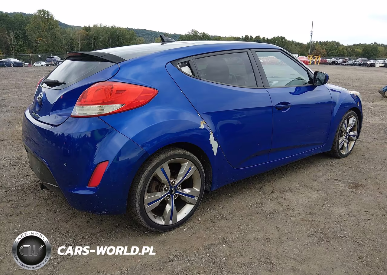 2012 Hyundai Veloster Base W-Black VIN:KMHTC6ADXCU032407 - 4