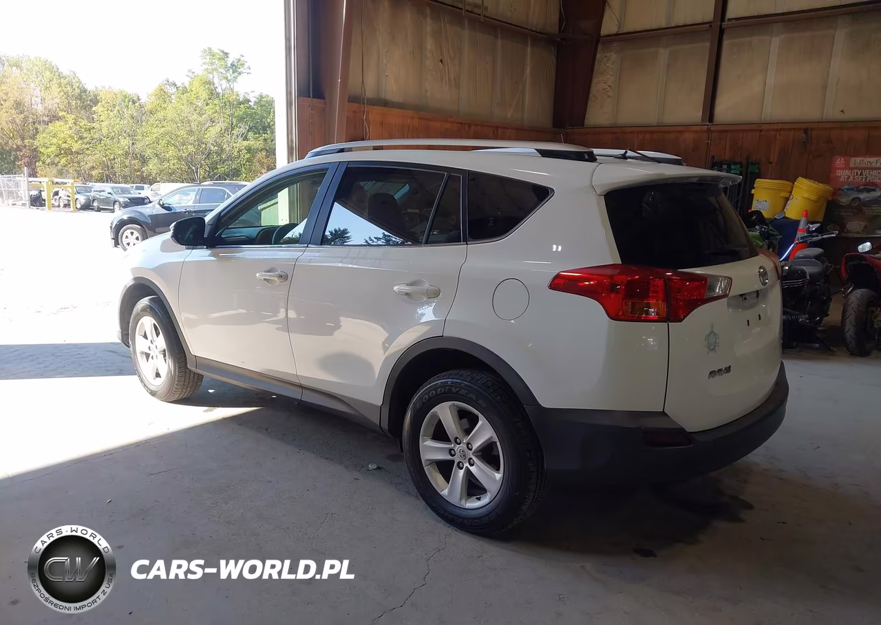 2013 Toyota Rav4 Xle VIN:JTMRFREV2DD011918 - 3