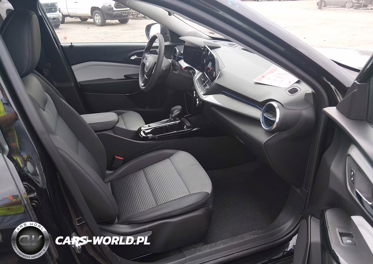 2026 Chevrolet Trax Fwd Lt VIN:KL77LHEP9TC154152 - 5