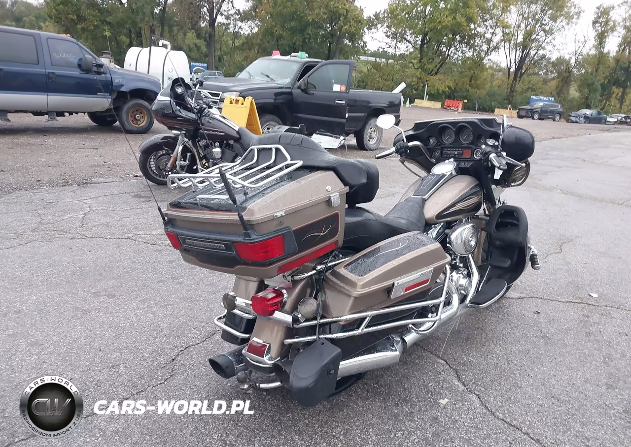 2005 Harley-Davidson Flhtcui VIN:1HD1FCW185Y642476 - 4