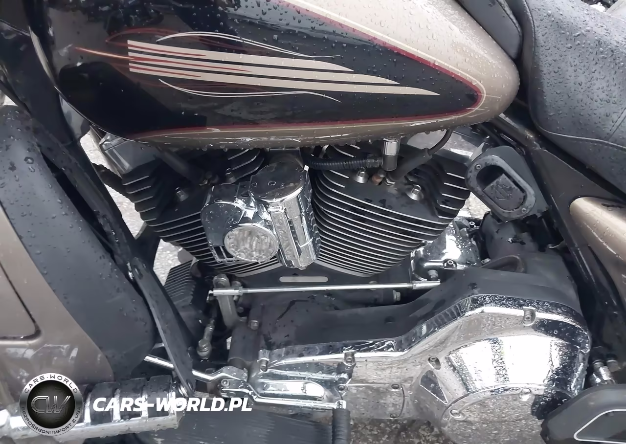 2005 Harley-Davidson Flhtcui VIN:1HD1FCW185Y642476 - 9