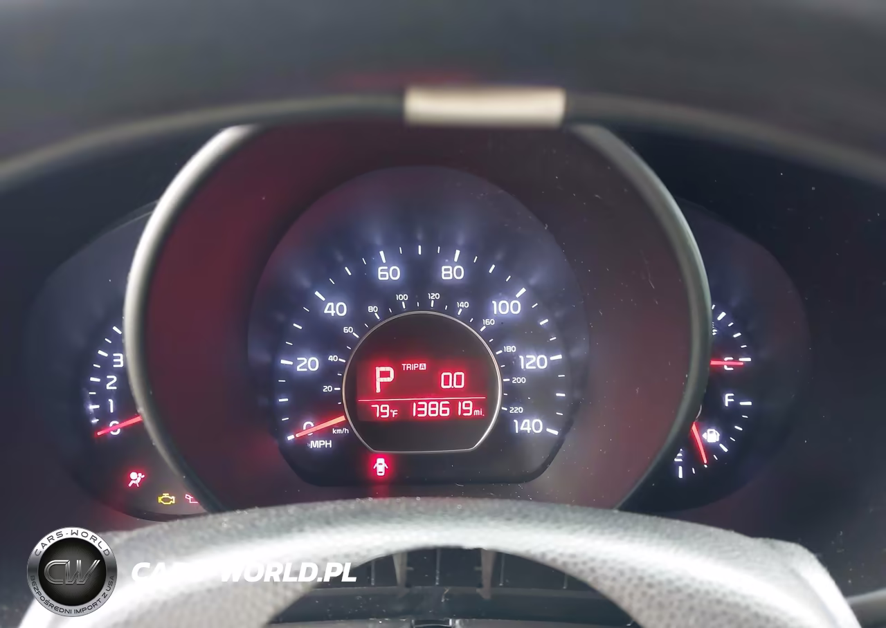 2014 Kia Soul + VIN:KNDJP3A50E7035325 - 7