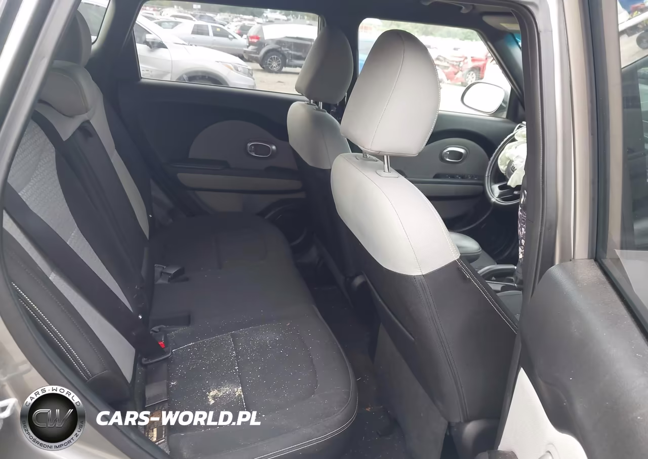 2014 Kia Soul + VIN:KNDJP3A50E7035325 - 8