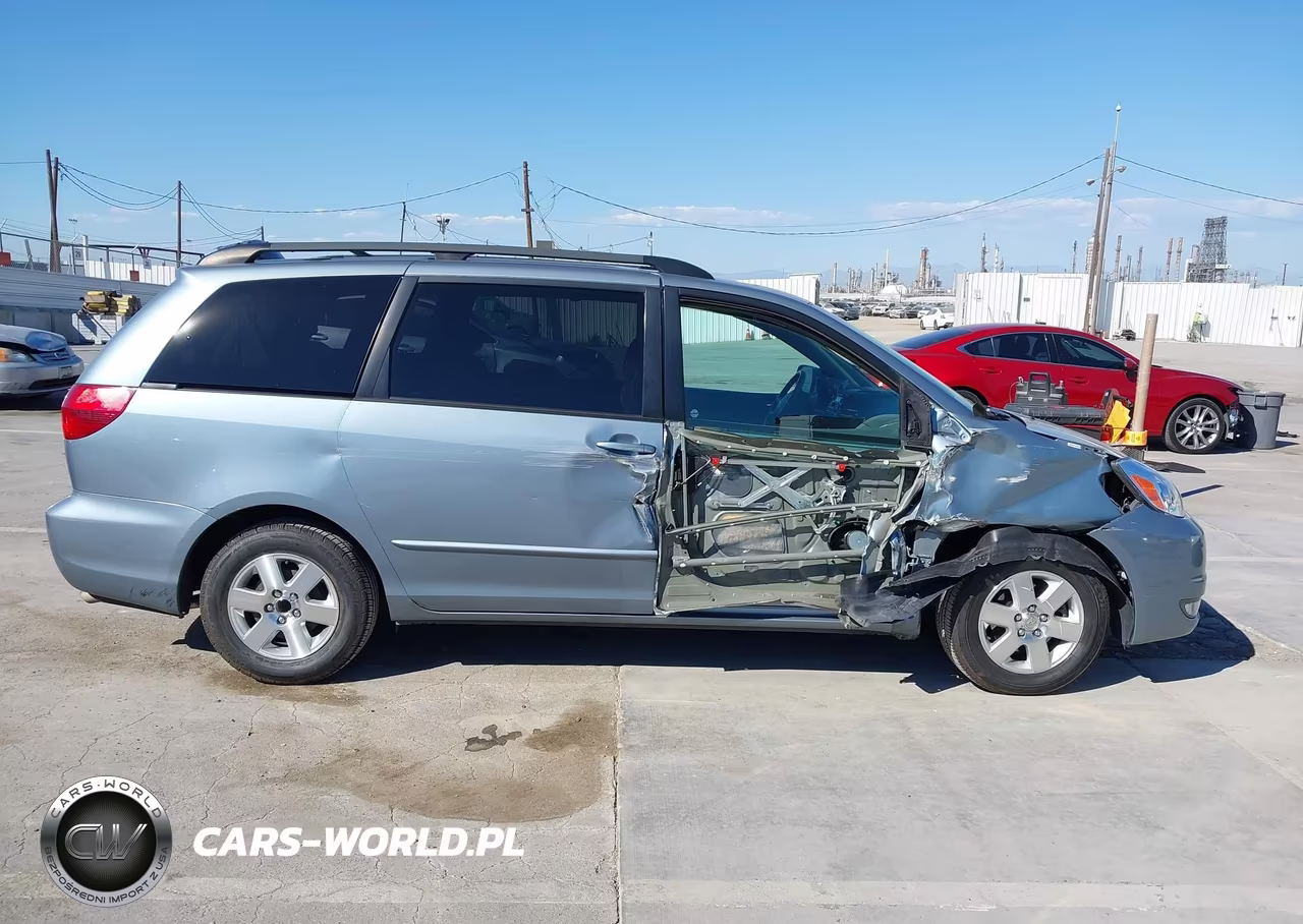 2004 Toyota Sienna Xle VIN:5TDZA22C14S132114 - 13