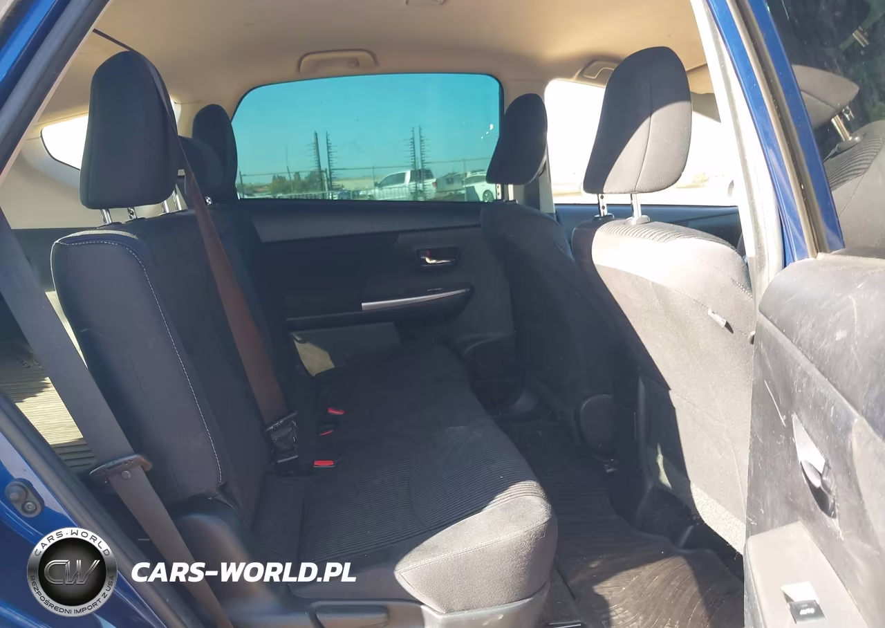 2015 Toyota Prius V Three VIN:JTDZN3EUXFJ026310 - 8