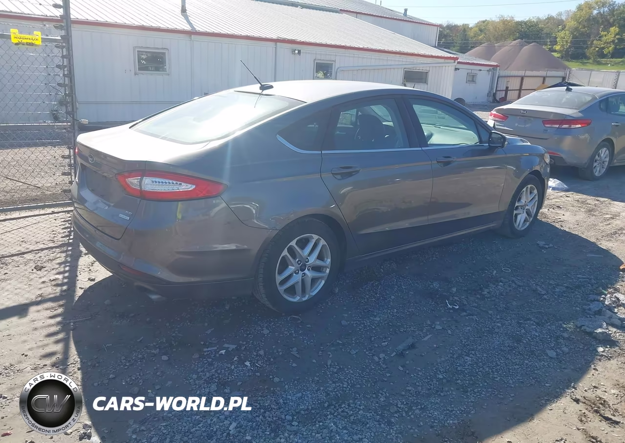 2014 Ford Fusion Se VIN:3FA6P0HD5ER368118 - 4