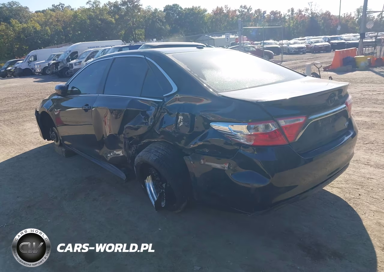 2016 Toyota Camry Xse VIN:4T1BF1FK5GU594685 - 3