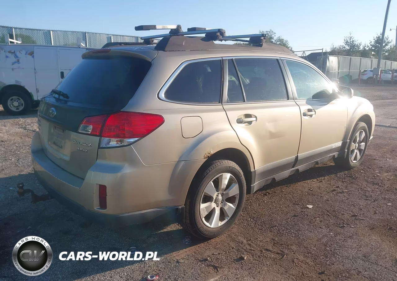 2010 Subaru Outback 3.6R Limited VIN:4S4BREJC2A2315999 - 4