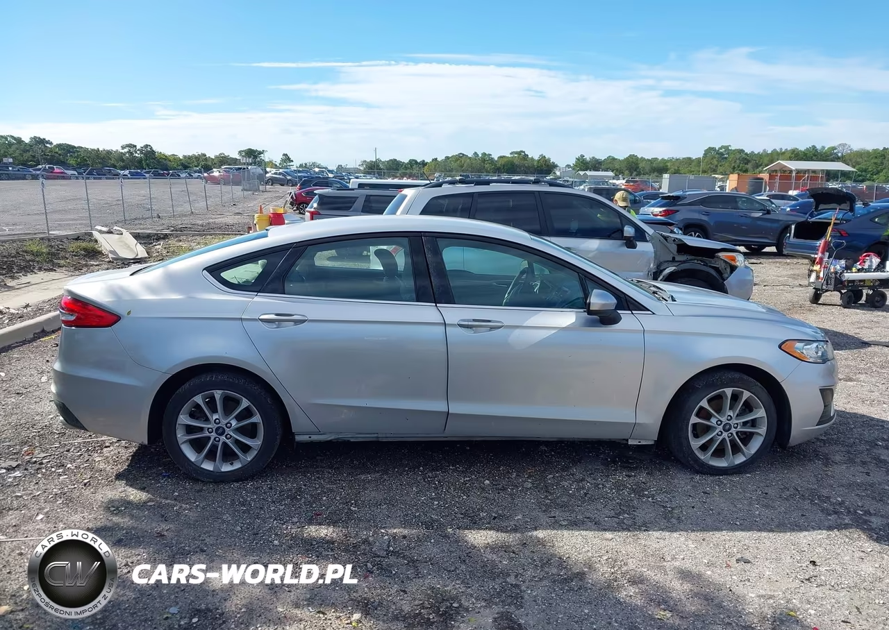 2019 Ford Fusion Se VIN:3FA6P0HD1KR258341 - 13