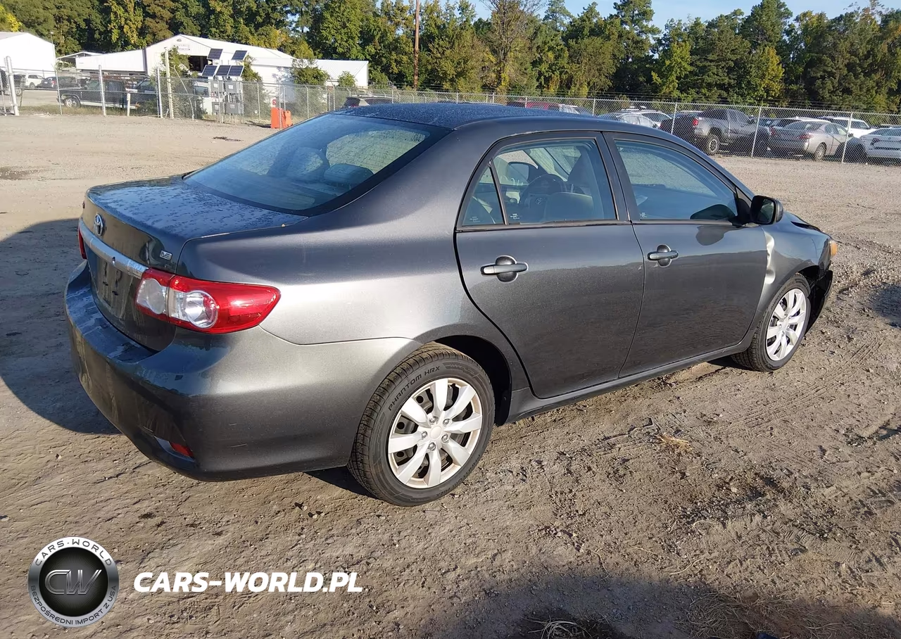 2012 Toyota Corolla Le VIN:2T1BU4EE9CC813744 - 4