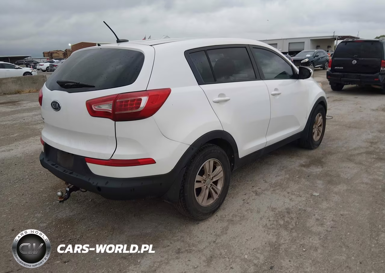 2011 Kia Sportage Lx VIN:KNDPB3A23B7070628 - 4