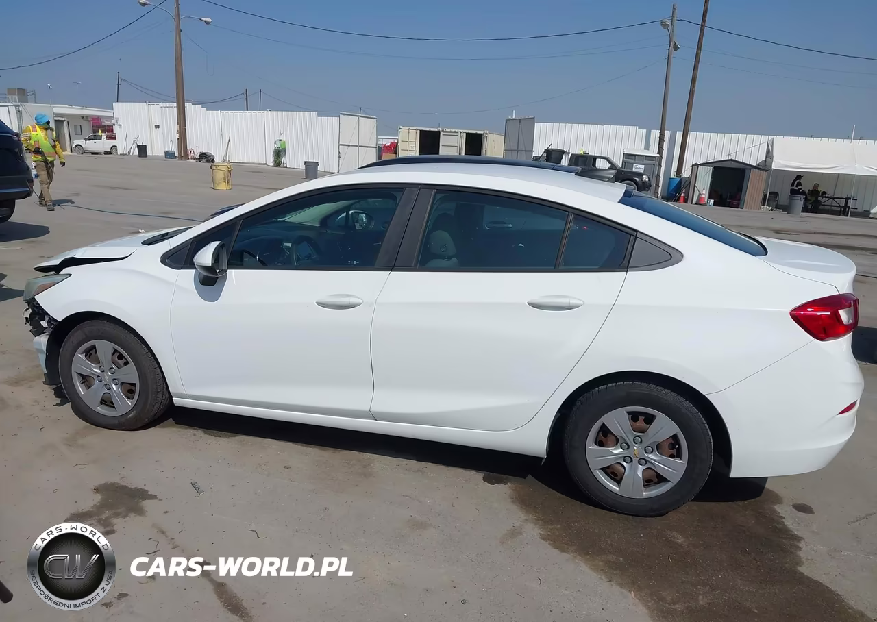 2018 Chevrolet Cruze Ls Auto VIN:1G1BC5SM7J7143395 - 15
