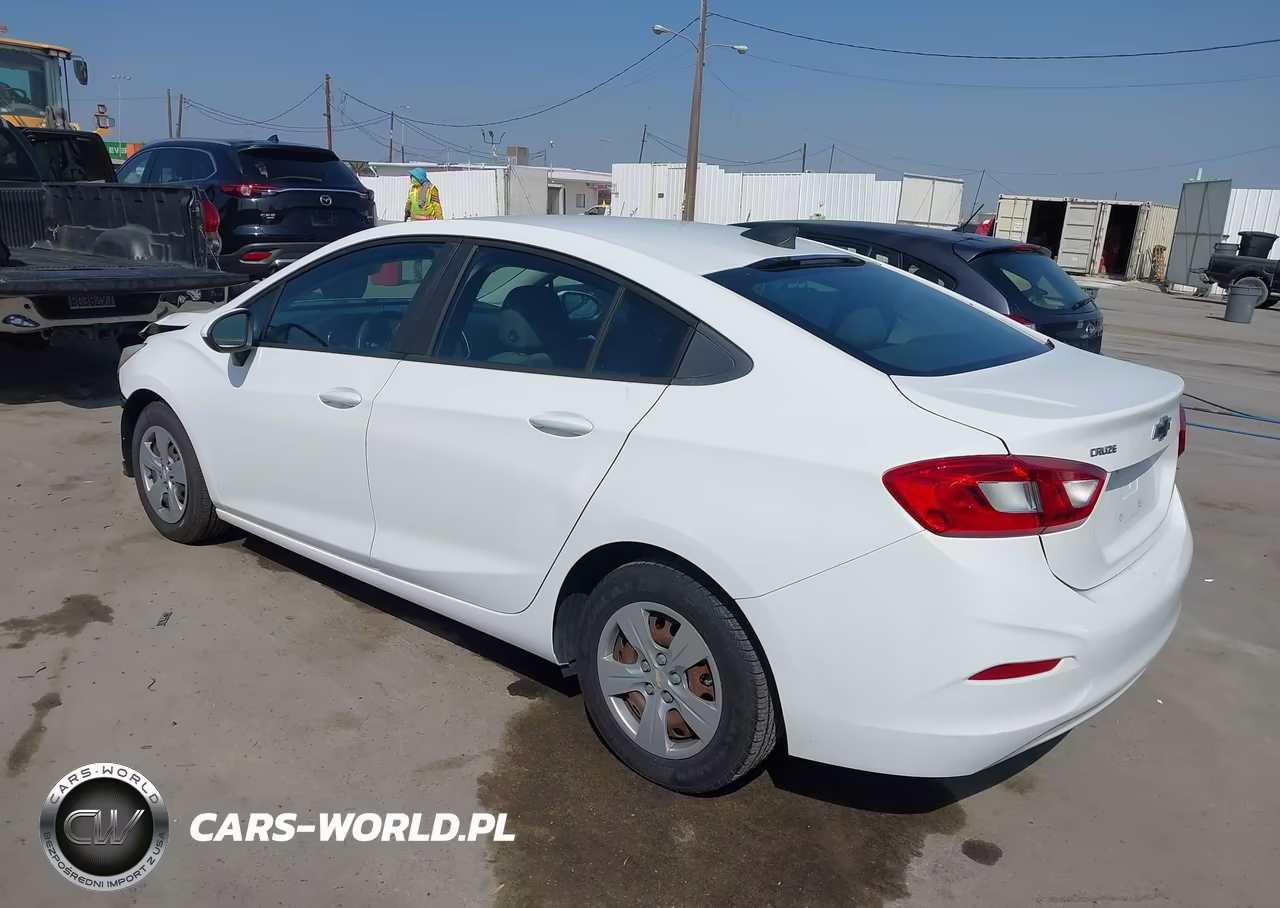 2018 Chevrolet Cruze Ls Auto VIN:1G1BC5SM7J7143395 - 3