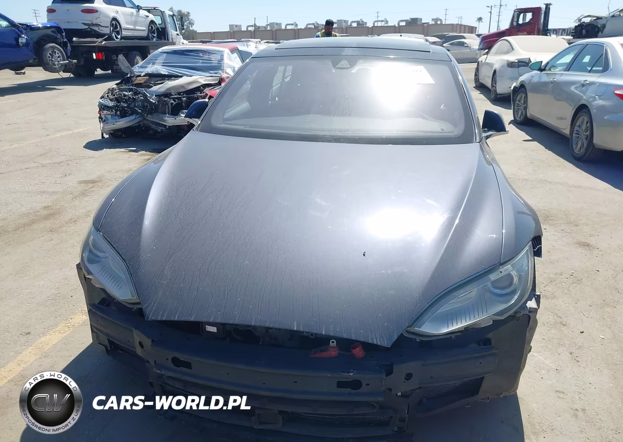 2015 Tesla Model S 60-70-85 VIN:5YJSA1H16FFP79794 - 12