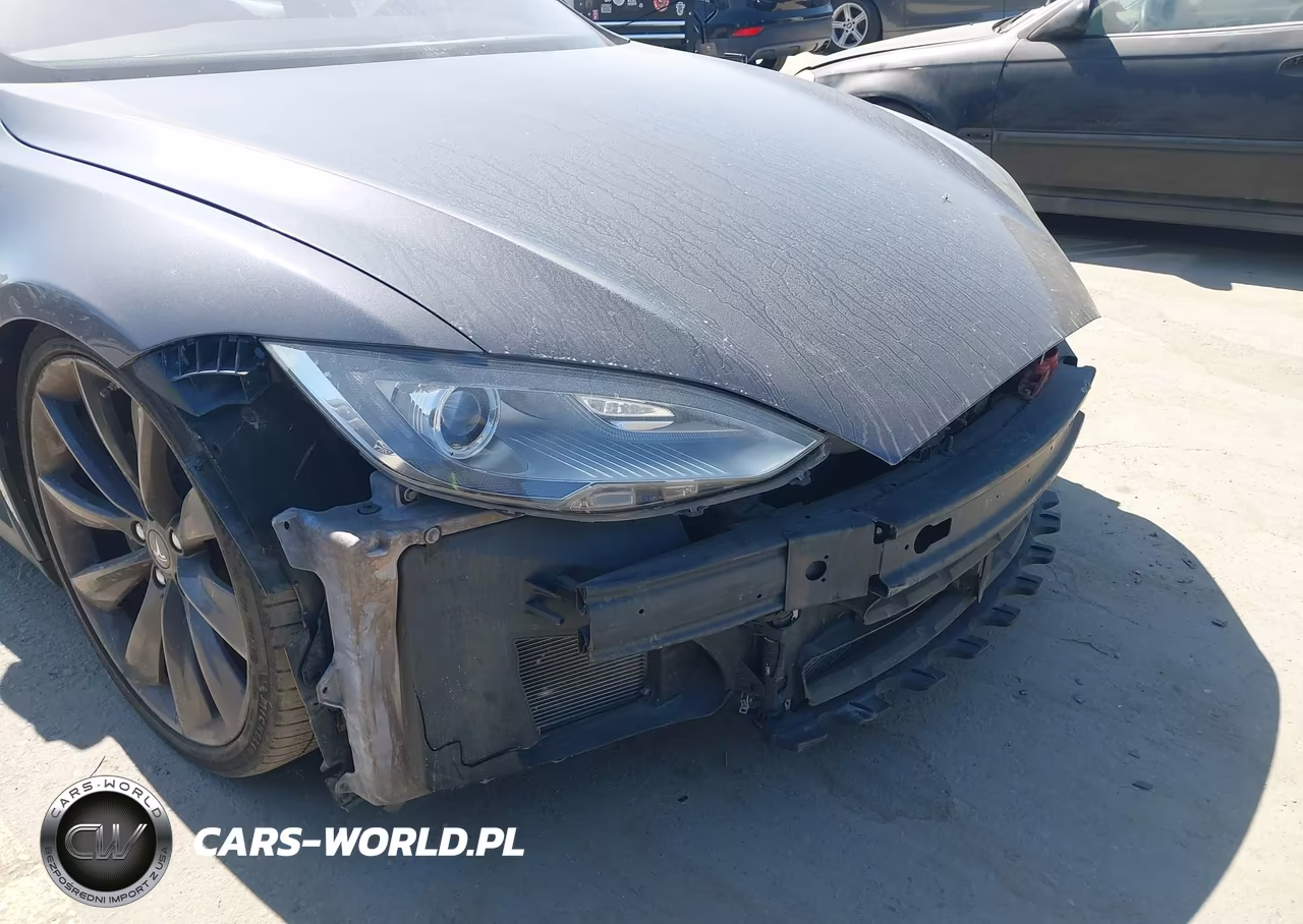 2015 Tesla Model S 60-70-85 VIN:5YJSA1H16FFP79794 - 6