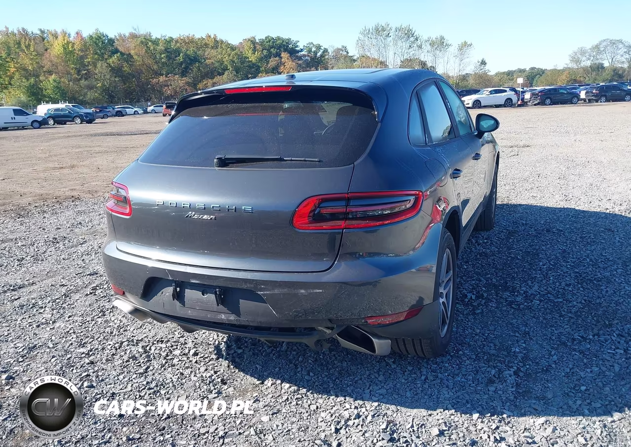 2018 Porsche Macan Sport Edition VIN:WP1AA2A56JLB21072 - 17
