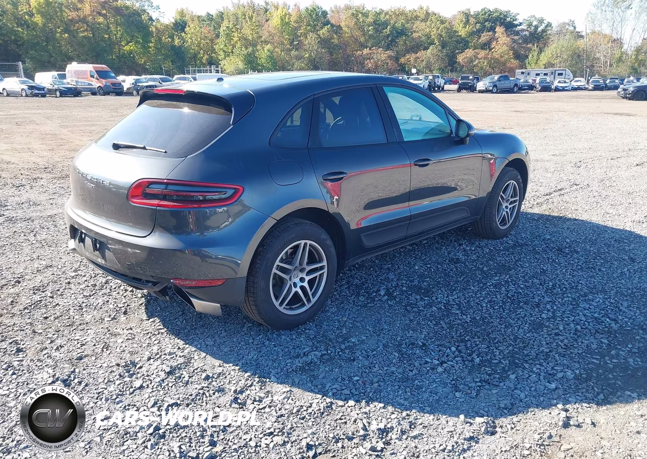 2018 Porsche Macan Sport Edition VIN:WP1AA2A56JLB21072 - 4