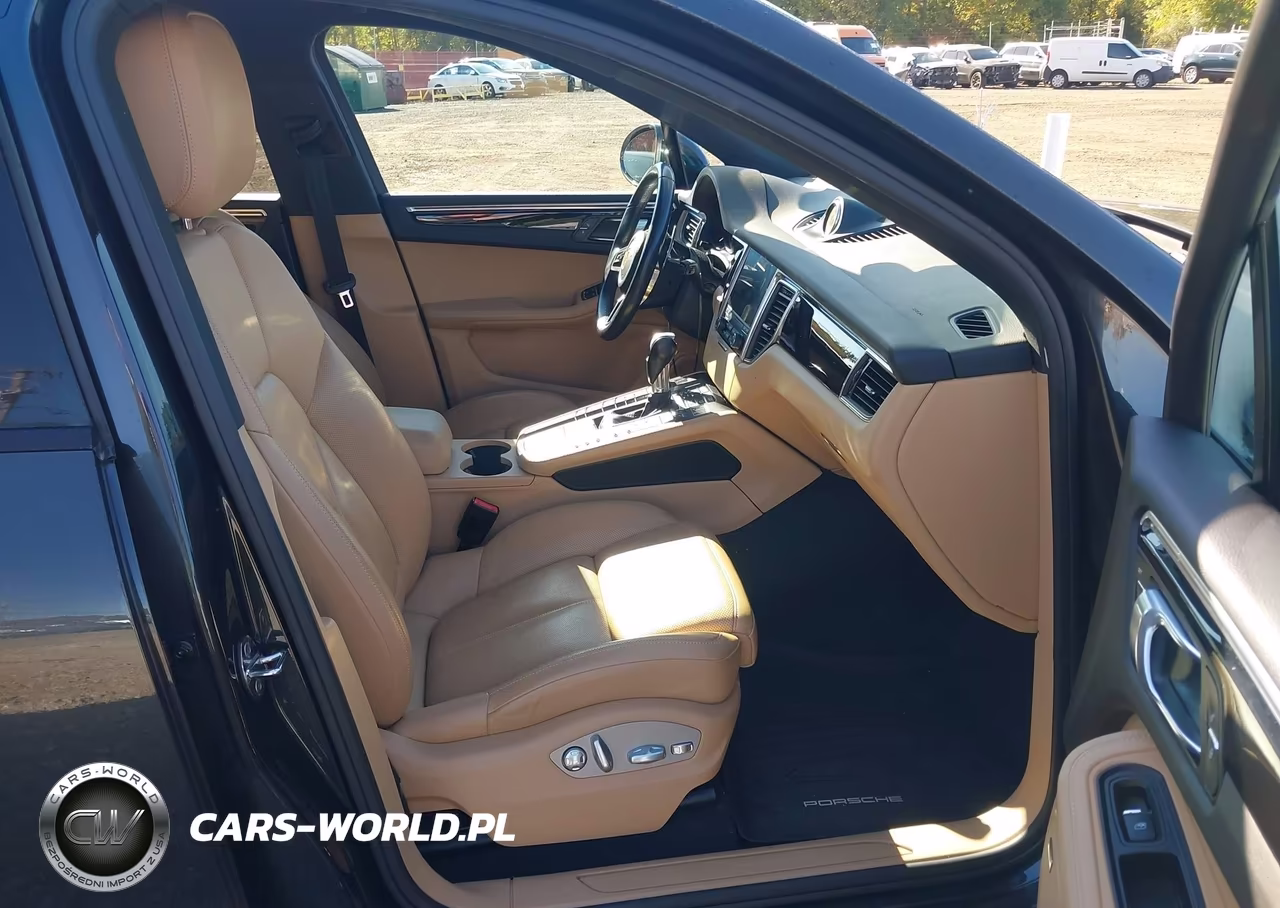 2018 Porsche Macan Sport Edition VIN:WP1AA2A56JLB21072 - 5