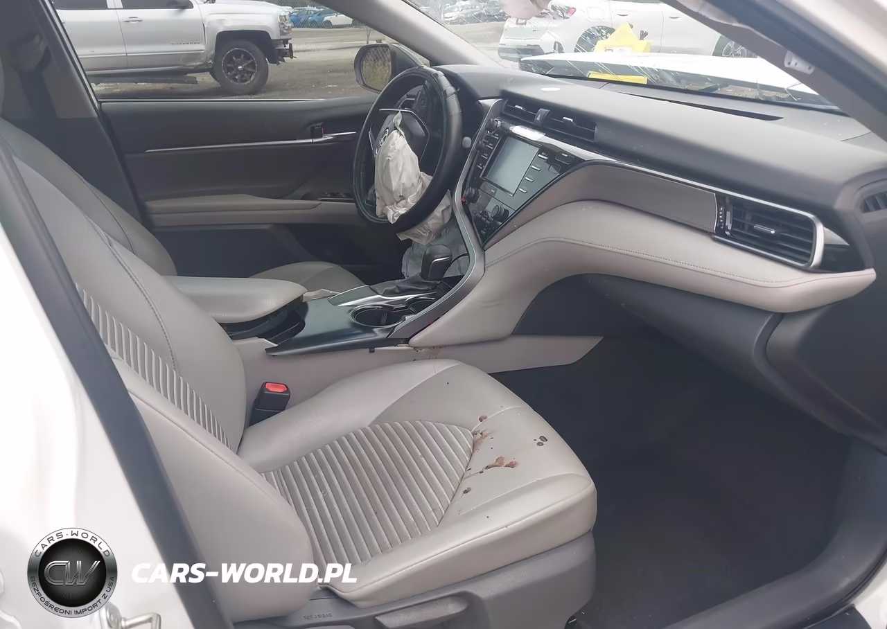 2020 Toyota Camry Se VIN:4T1G11AK3LU933076 - 5