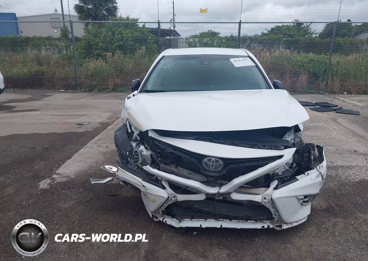 2020 Toyota Camry Se VIN:4T1G11AK3LU933076 - 6