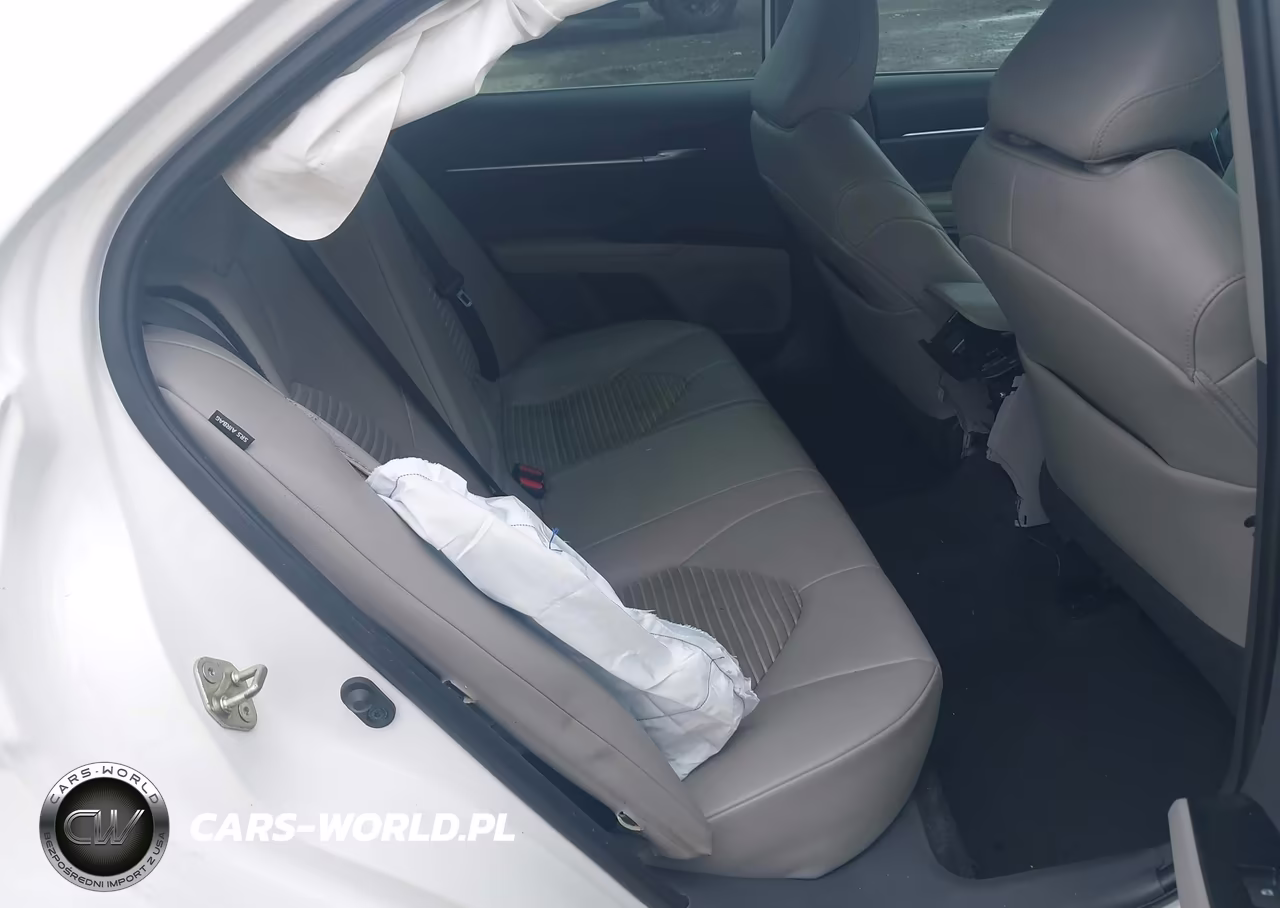 2020 Toyota Camry Se VIN:4T1G11AK3LU933076 - 8