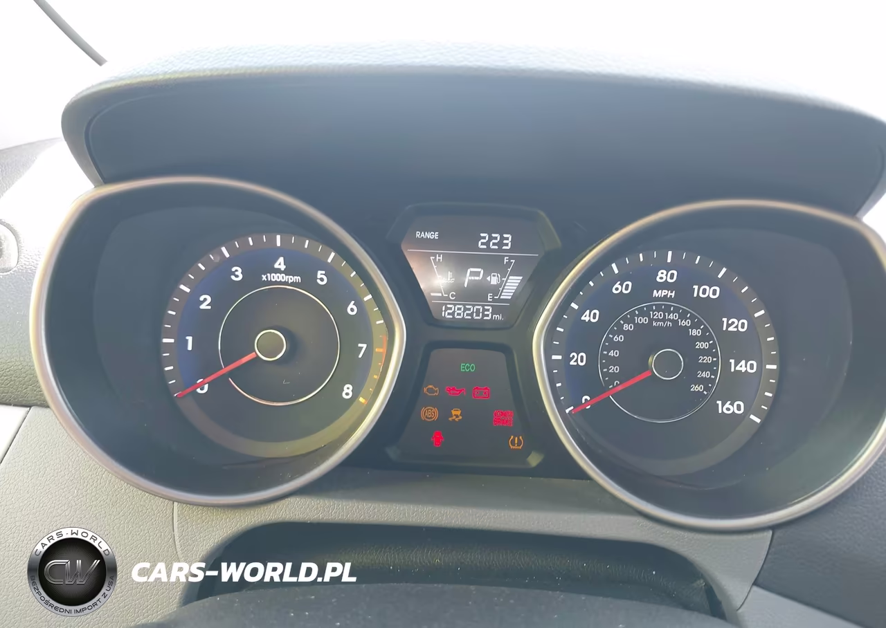 2015 Hyundai Elantra Limited VIN:5NPDH4AE7FH619749 - 7