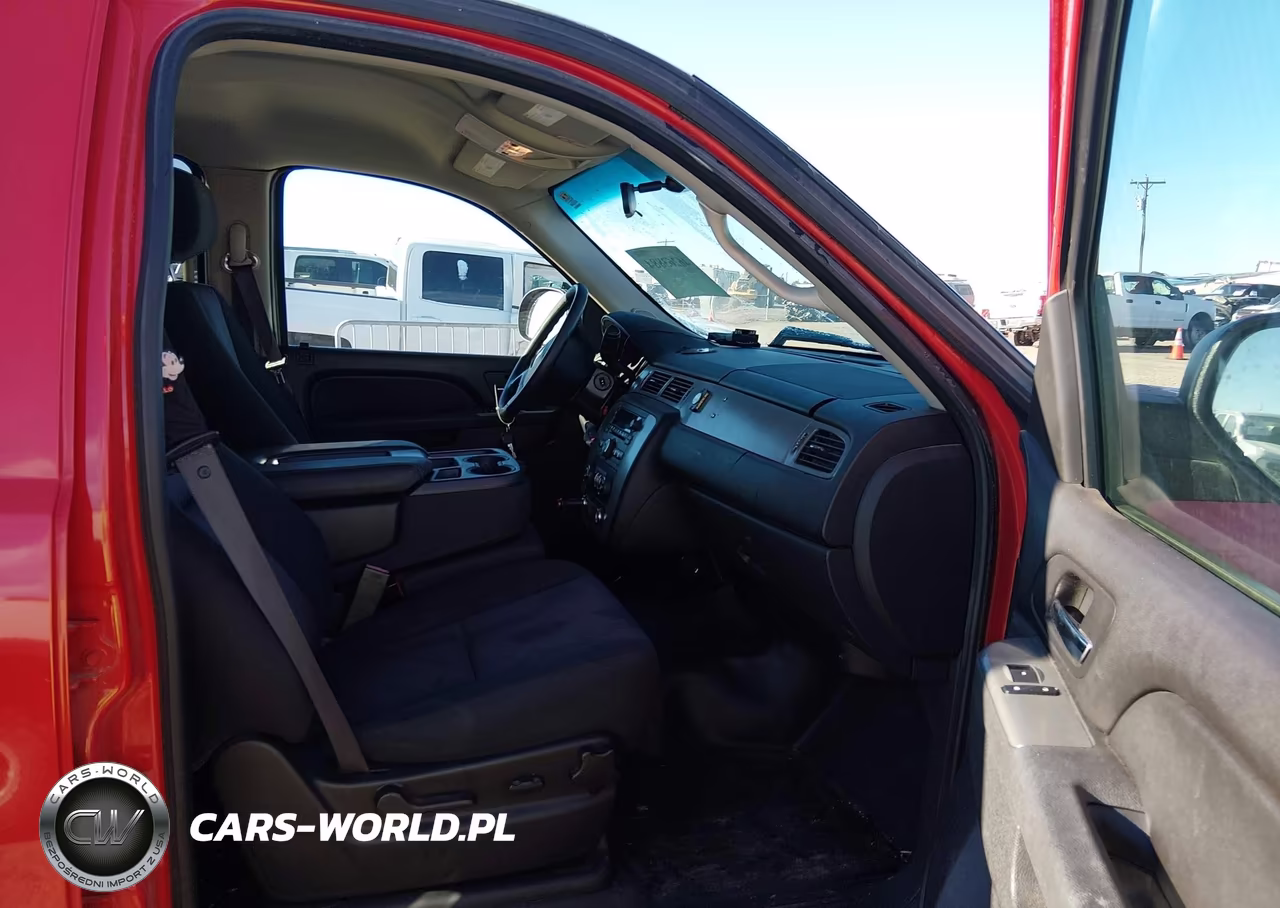 2012 Chevrolet Tahoe Commercial Fleet VIN:1GNLC2E08CR243829 - 5