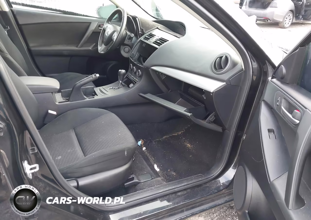 2013 Mazda Mazda3 I Touring VIN:JM1BL1L78D1768386 - 5
