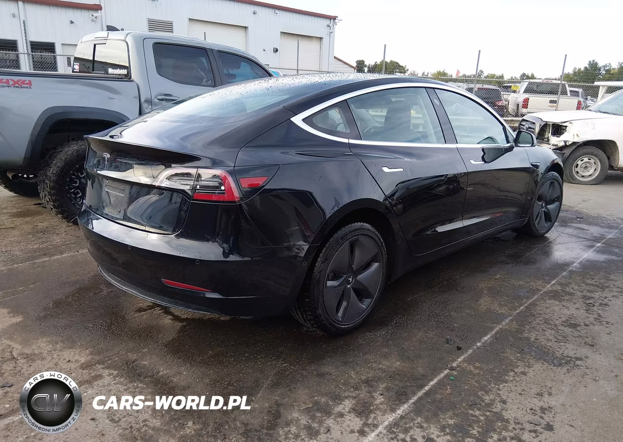2018 Tesla Model 3 Long Range-Performance VIN:5YJ3E1EB6JF098226 - 4