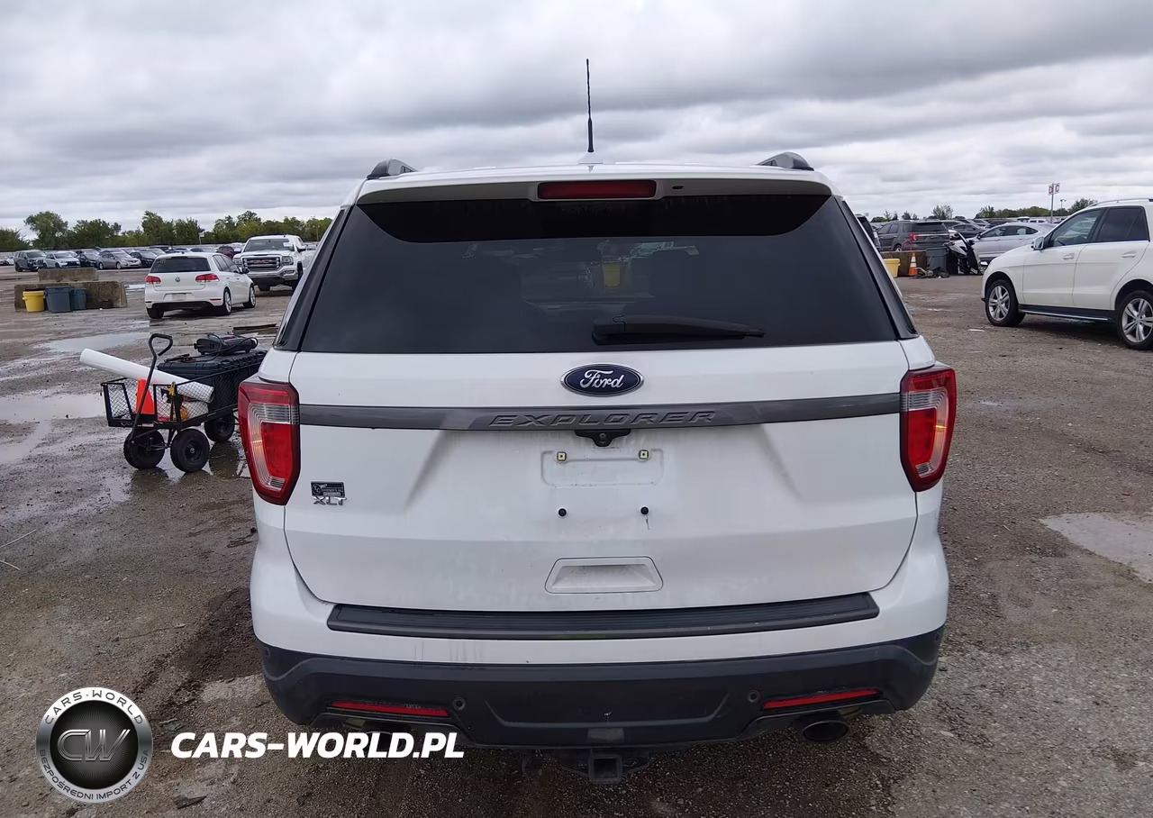 2018 Ford Explorer Xlt VIN:1FM5K7D89JGC85360 - 15