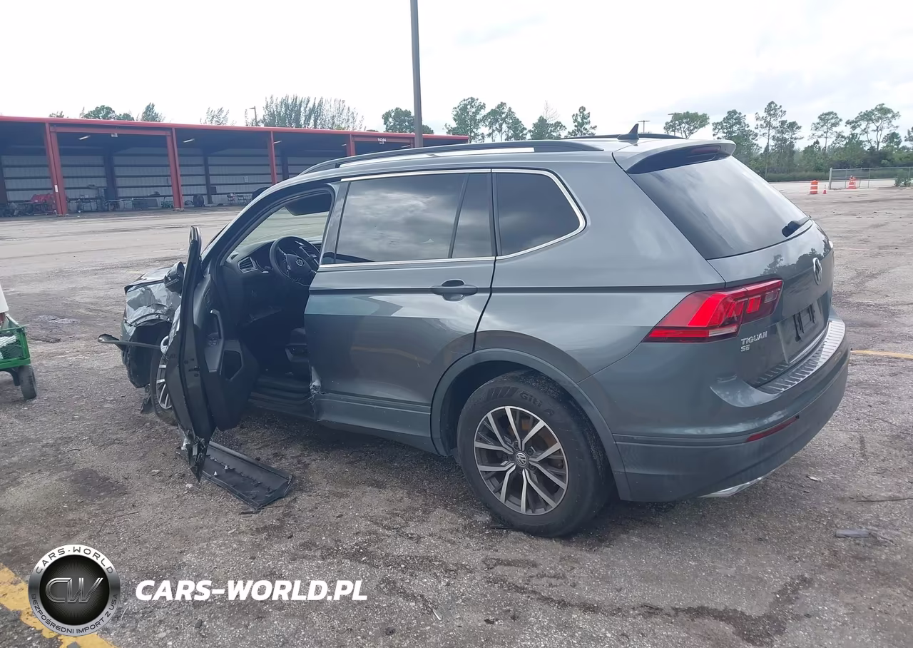 2019 Volkswagen Tiguan 2.0T Se-2.0T Sel-2.0T Sel R-Line-2.0T Sel R-Line Black VIN:3VV3B7AX9KM164067 - 3