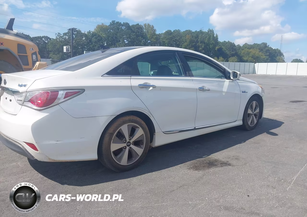 2011 Hyundai Sonata Hybrid VIN:KMHEC4A46BA001989 - 4