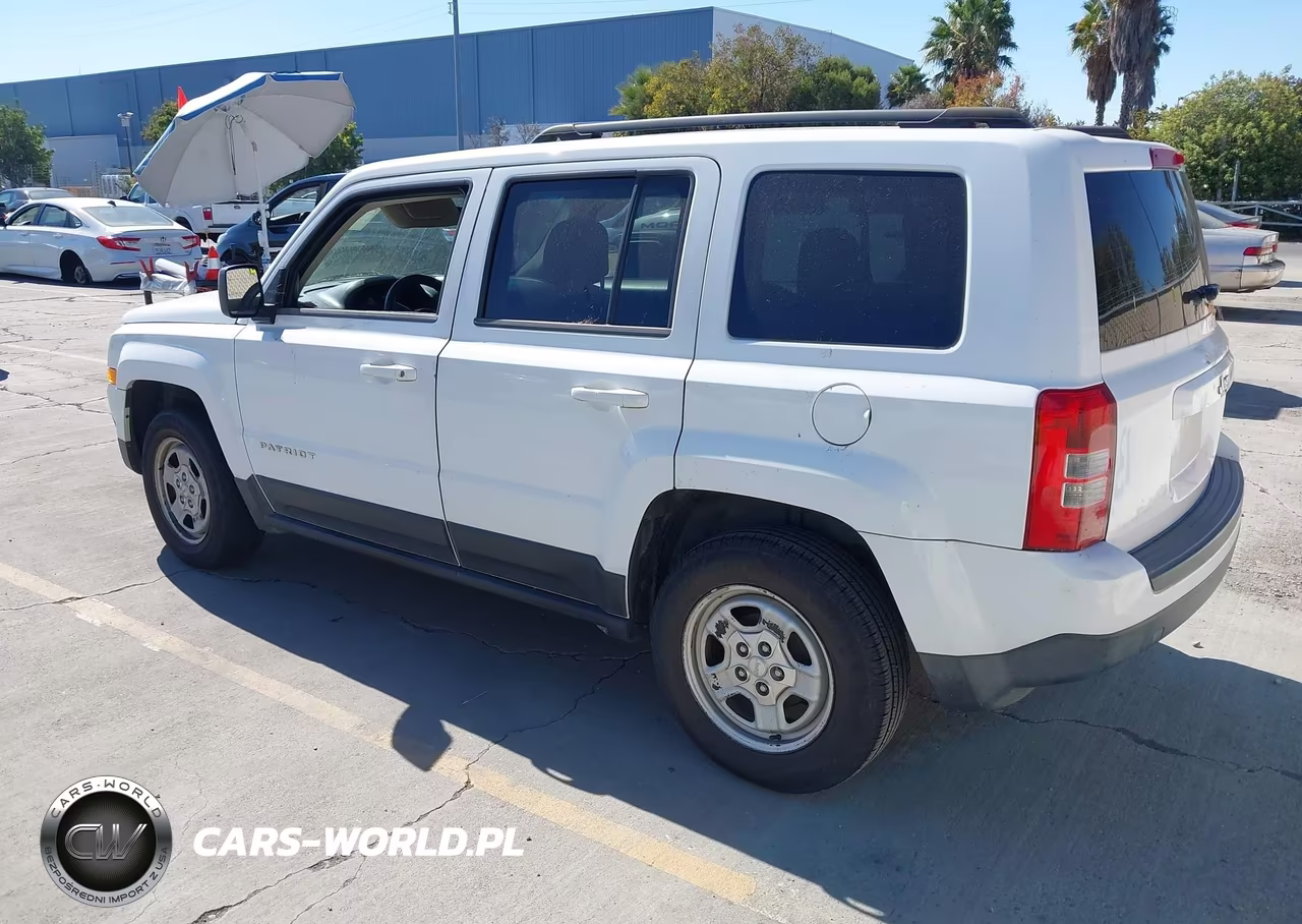 2014 Jeep Patriot Sport VIN:1C4NJPBA3ED585433 - 3