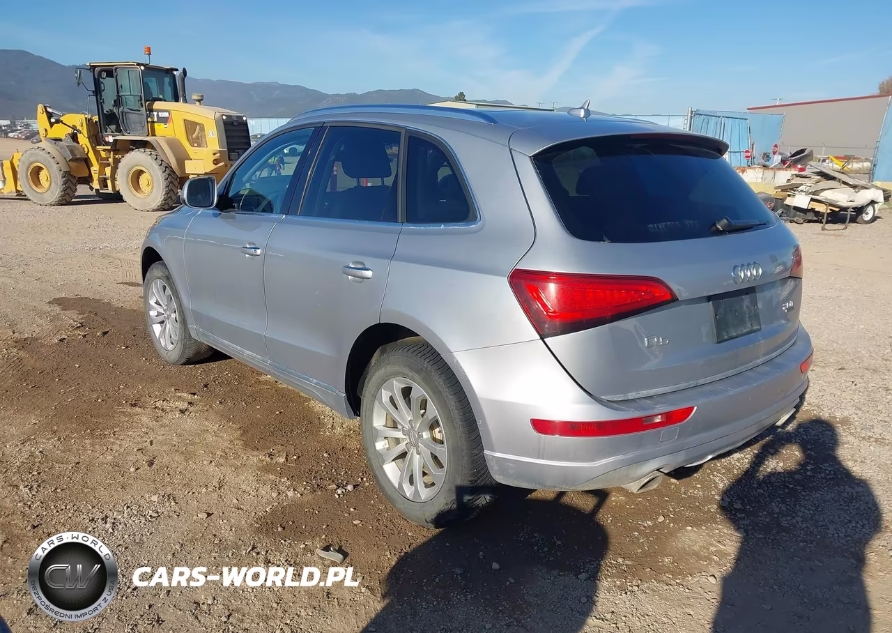 2016 Audi Q5 2.0T Premium VIN:WA1C2AFP8GA016379 - 3